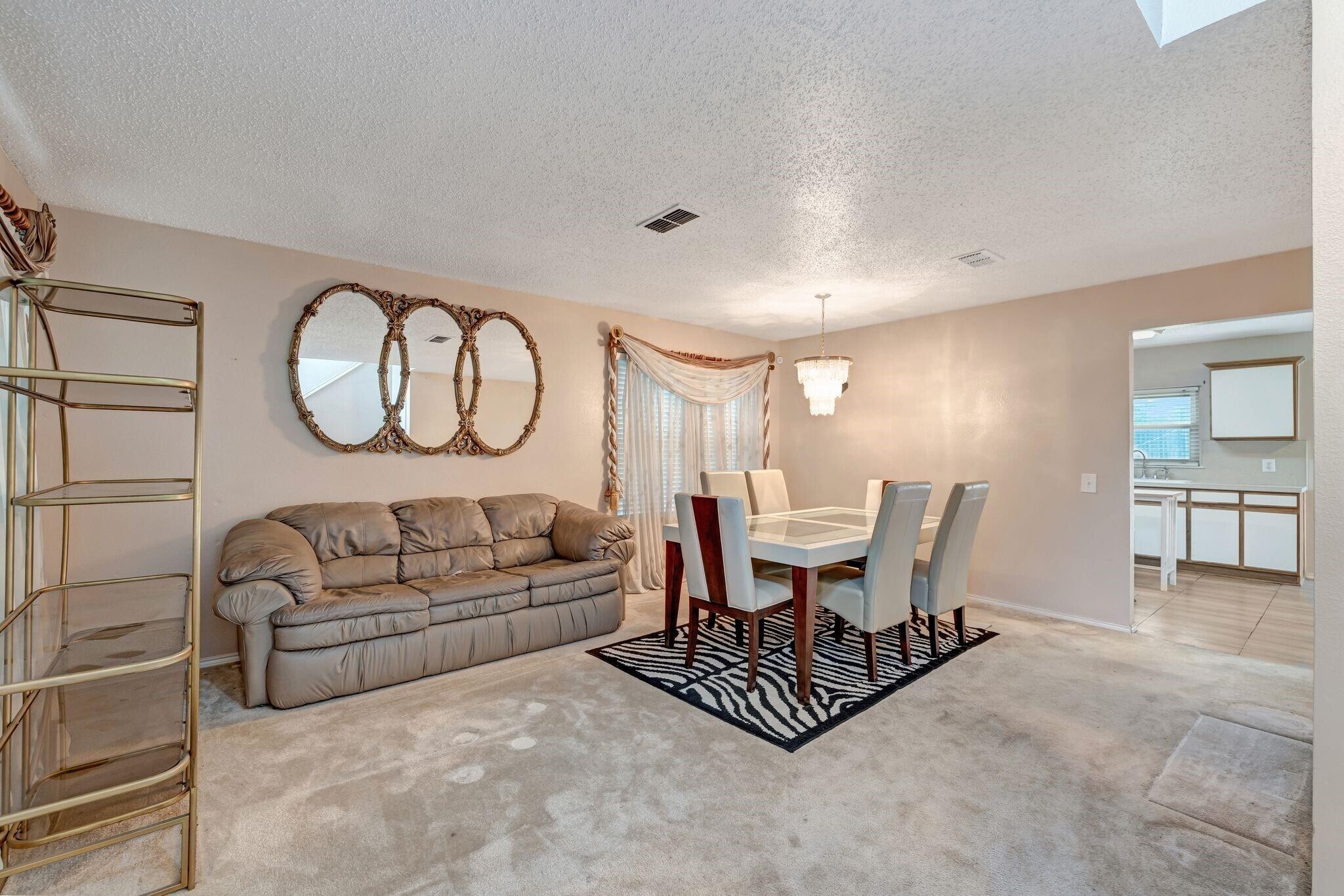 Building Photo - 201 Amber Ridge Dr