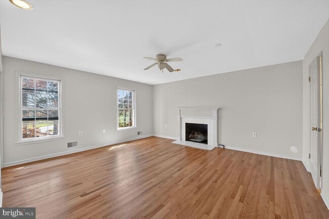 Building Photo - 21733 Oatlands Rd