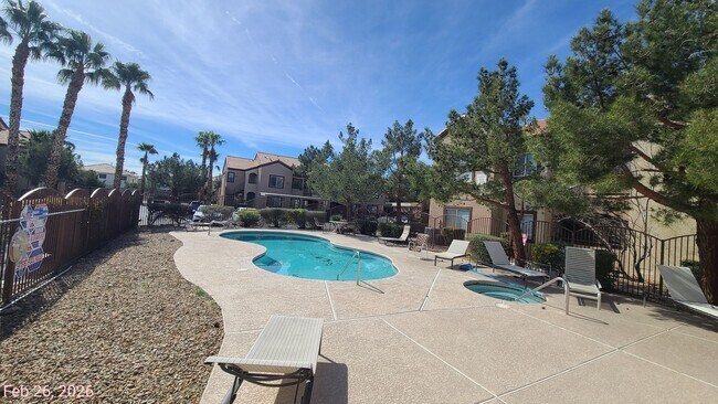 Building Photo - 2 Bedroom Condo located in Southwest Las Vegas