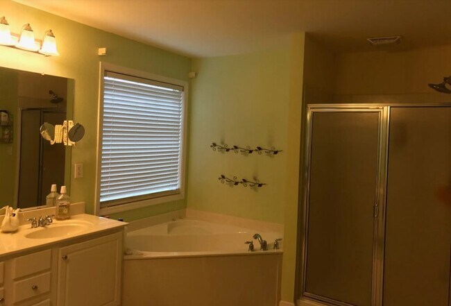 Building Photo - 3140 Highgreen Trail