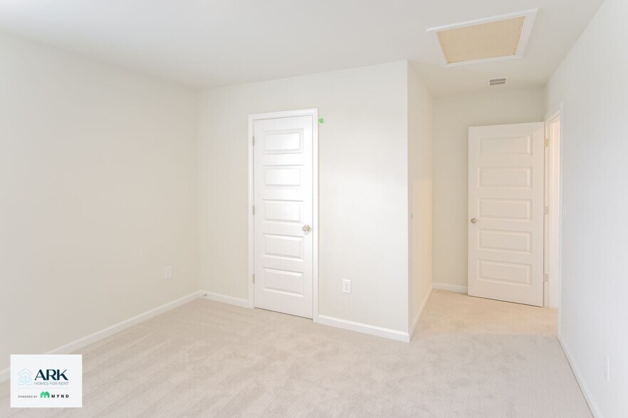 Building Photo - 1130 Joywood Dr
