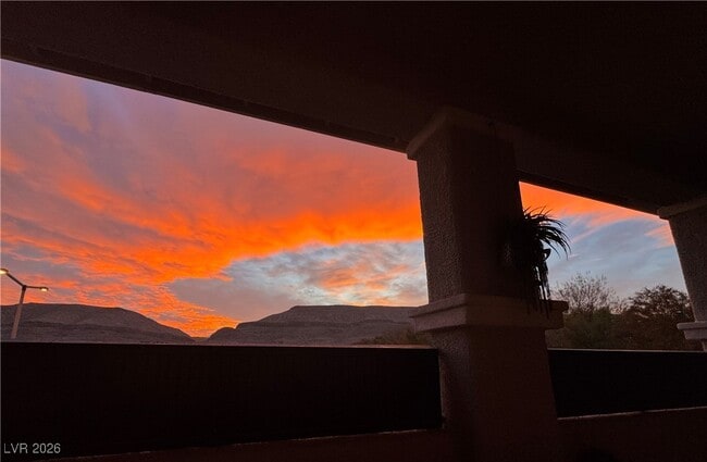 Building Photo - 5553 Fairmeade Way