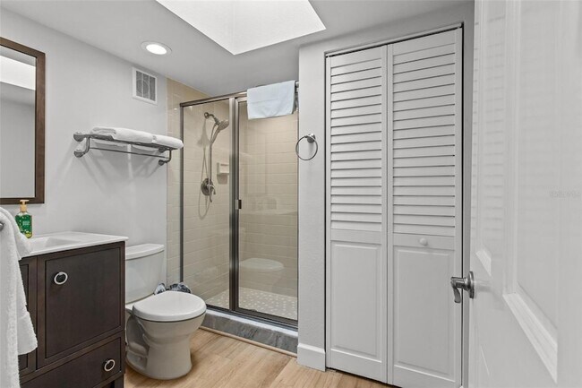 Building Photo - 200 120th Ave W