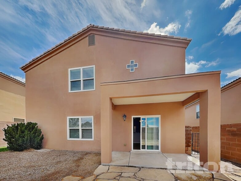 Building Photo - 8209 Sleeping Bear Dr NW