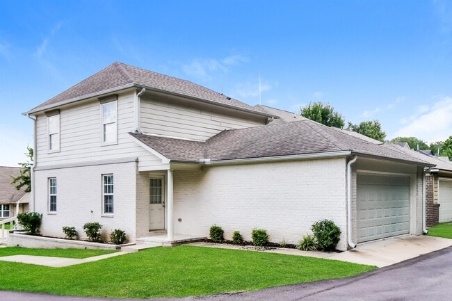 Primary Photo - 6923 Parkbrook Ln