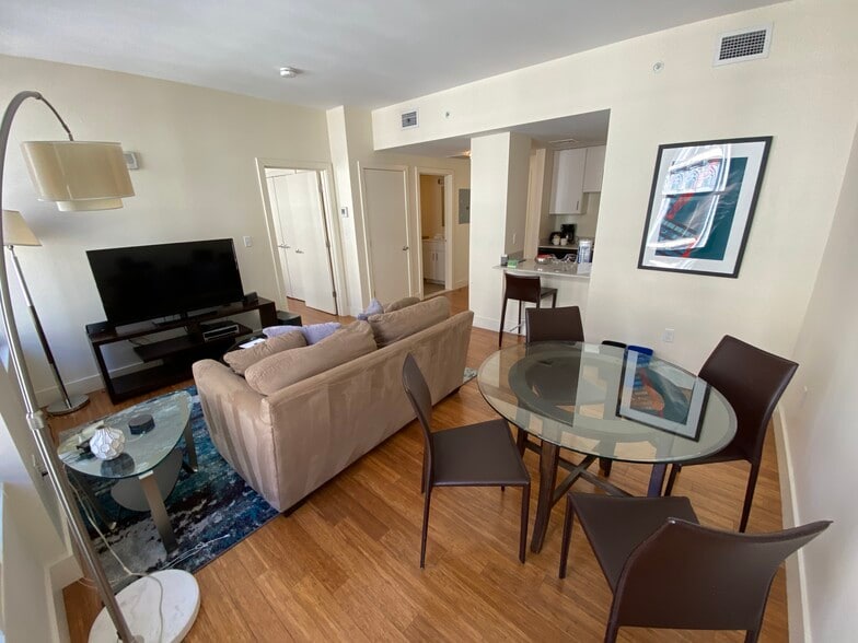 Building Photo - 30 Winter St