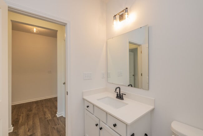 Building Photo - NEW 4BD/3BTH HOUSE- STONEBRIDGE FAIRWAYS COMMUNITY