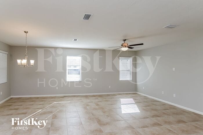 Building Photo - 740 Remington Green Dr SE