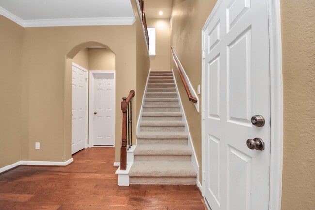 Building Photo - 12912 Southern Manor Dr