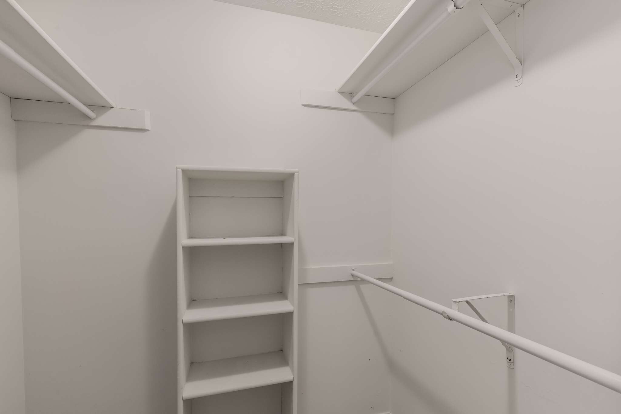 Building Photo - 1017 Dunbar Dr