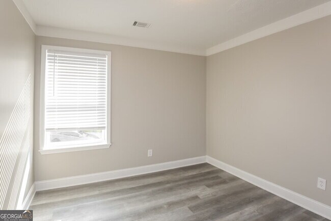 Building Photo - 721 Ashton Ln