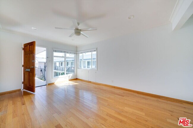 Building Photo - 1037 Euclid St