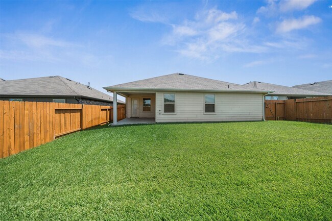 Building Photo - 13919 Leigh Lake Ln