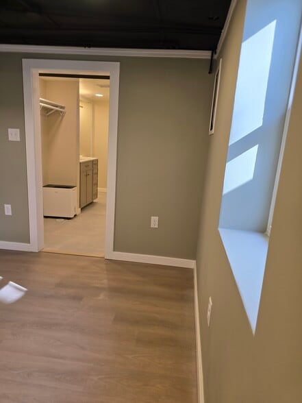 Building Photo - 10535 W Spring Green Rd