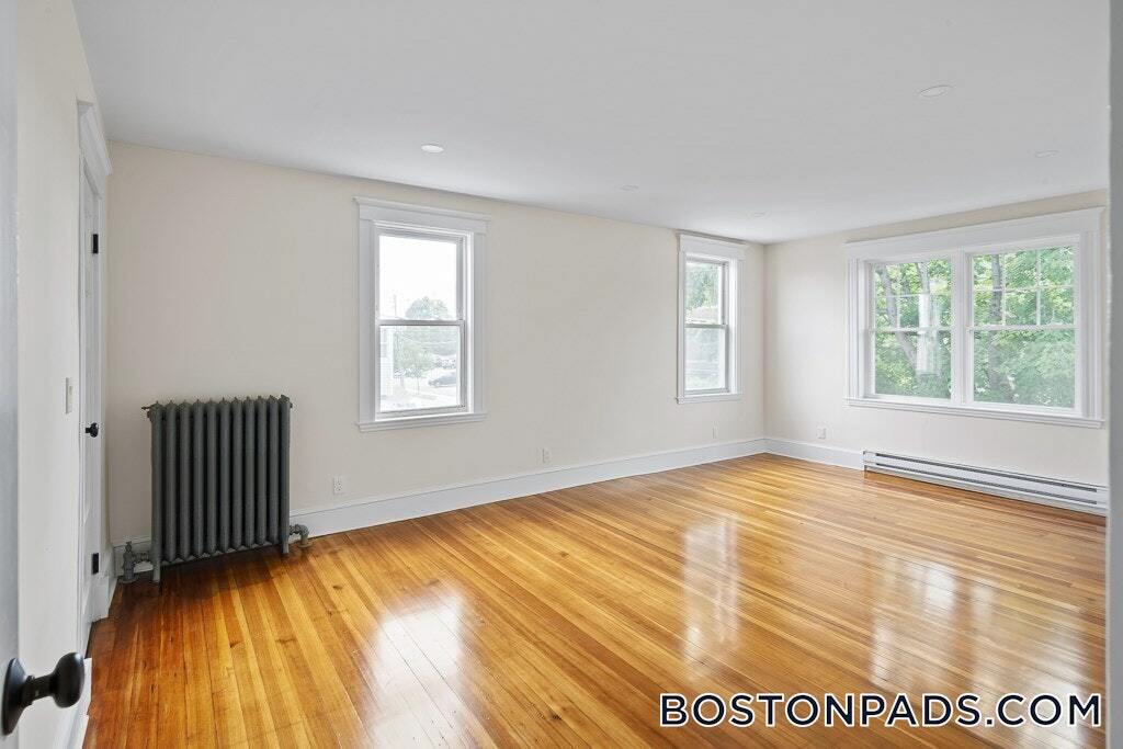 Building Photo - 57 Yale St
