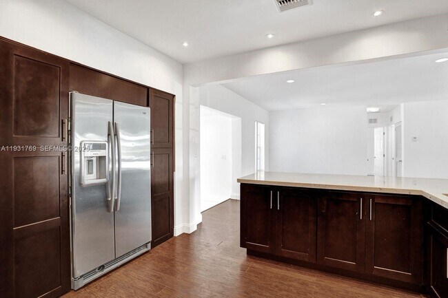 Building Photo - 6871 SW 50th Terrace