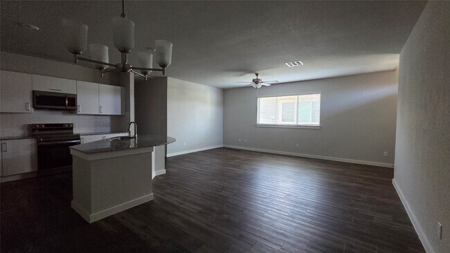 Building Photo - 25528 Starling Ln