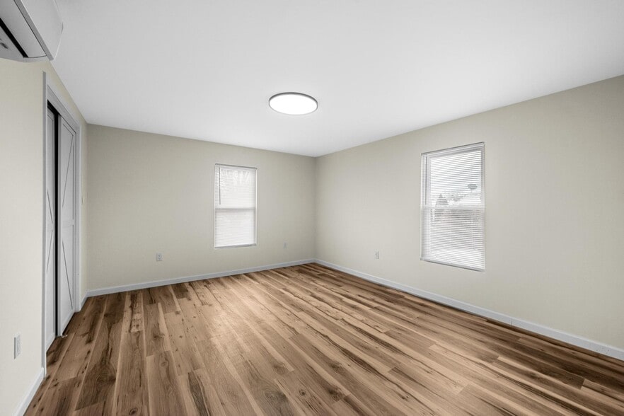 Building Photo - 346 Bennett St