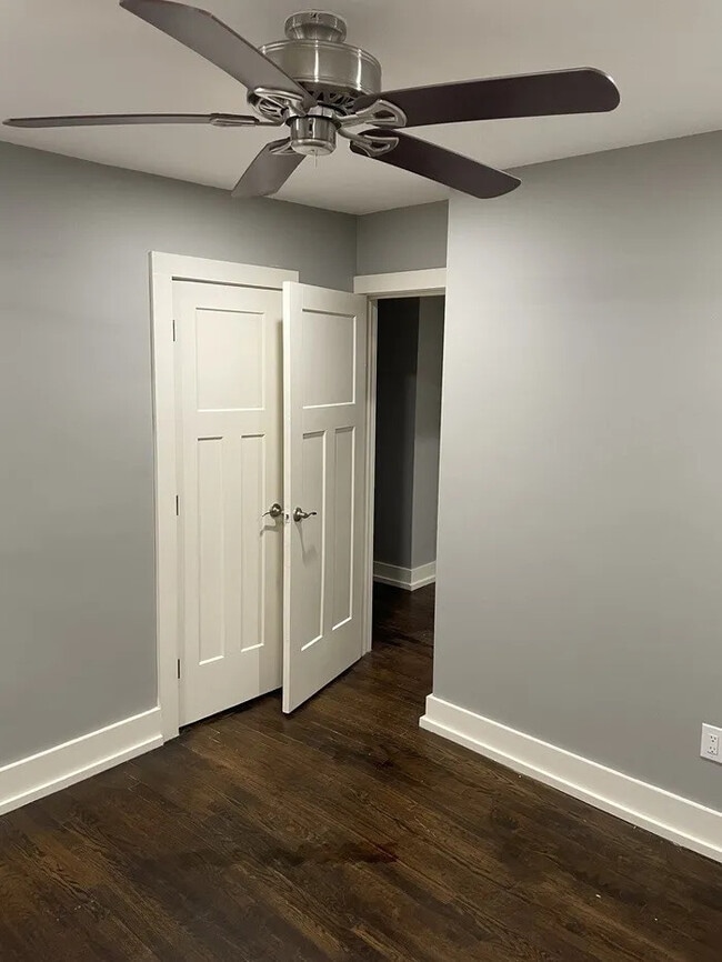 Building Photo - 2 Bedroom 1 Bathroom