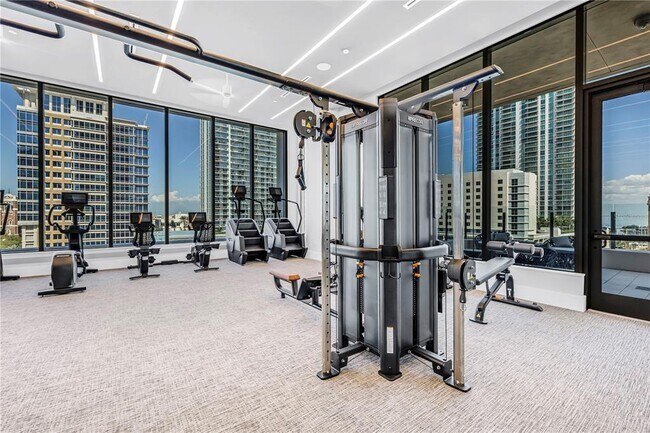 Building Photo - 275 1st Ave S