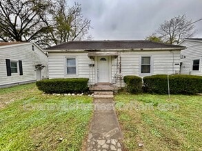 Building Photo - 2724 Stringtown Rd