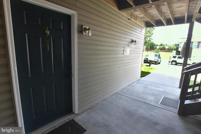 Building Photo - 136 Brookland Ct