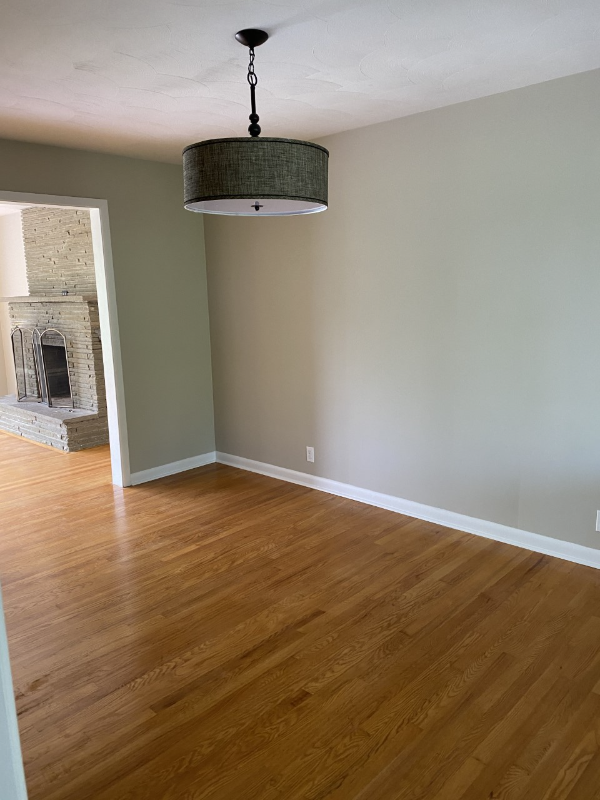 Building Photo - 102 Chaumont Dr