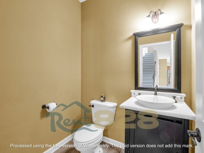 Building Photo - 243 Wildbriar Rd