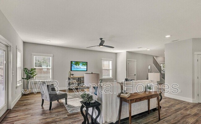 Building Photo - 1328 6th Ave N