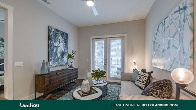 Building Photo - 315 W Magnolia Ave