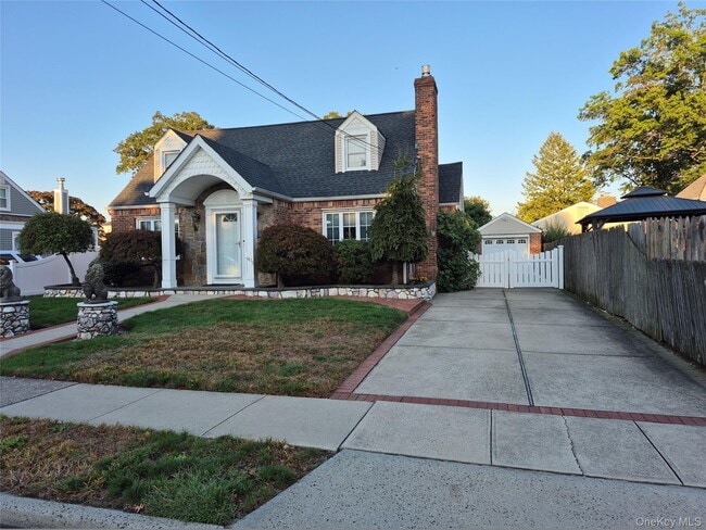 Primary Photo - 17 Cedar Dr