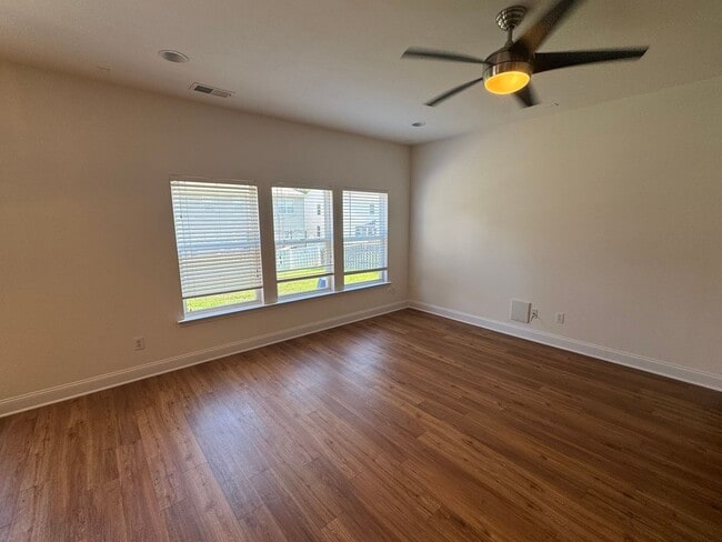 Building Photo - 6622 Latherton Ln