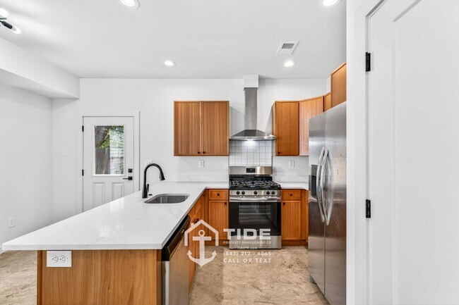 Building Photo - Modern Hanahan Living Near Park Circle