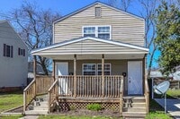 Building Photo - 753 28th St