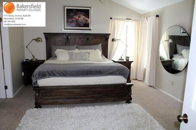 Building Photo - 7213 Copper Creek Way