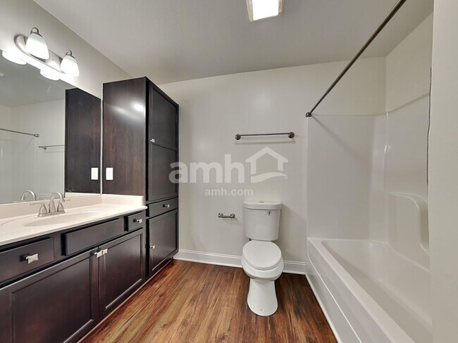 Building Photo - 2300 Madeline vine ln