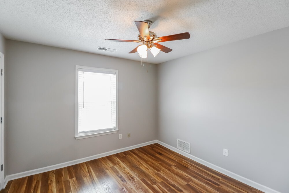 Building Photo - 15 Cypress Grove Cove