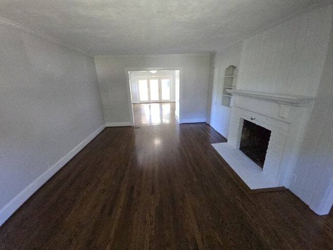 Building Photo - 229 S Blake Rd
