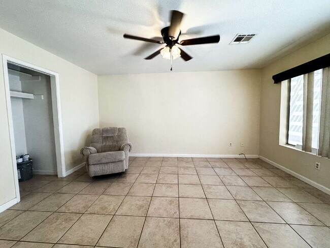 Building Photo - "Charming 2-Bedroom Oasis in Yuma with Mod...