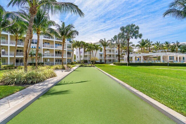 Building Photo - 342 Bay Colony Dr N