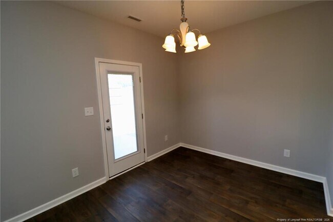 Building Photo - 5112 Mabe Dr