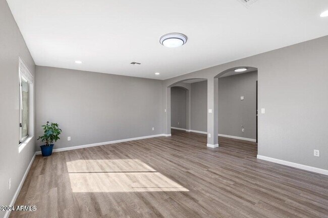 Building Photo - 21303 E Vía Del Palo