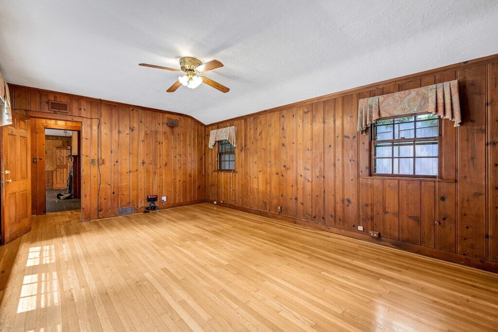 Bedroom - 82 Winsor Pl