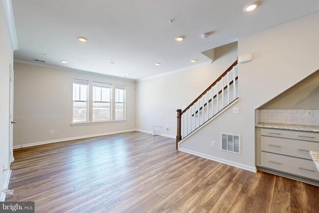 Building Photo - 2375 Stephanie Tessa Ln