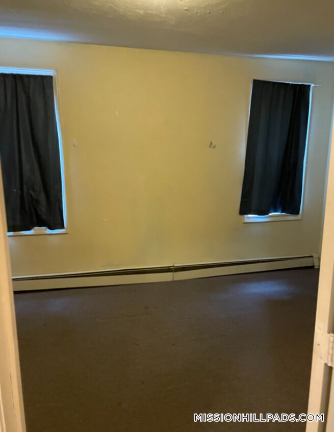 Building Photo - 822 Huntington Ave