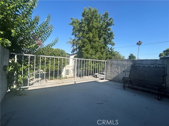 Building Photo - 617 Monterey Ave