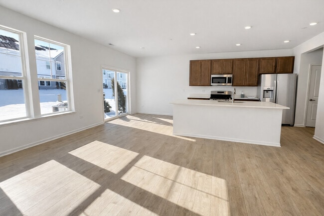 Building Photo - 16517 Golden Vly Ln