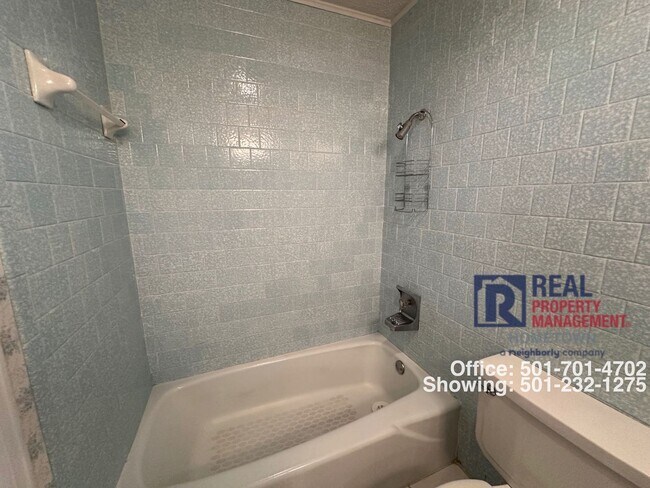Building Photo - 501 Belvedere Dr