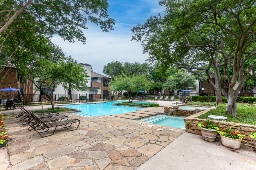 Swimming Pool - Preston Pointe