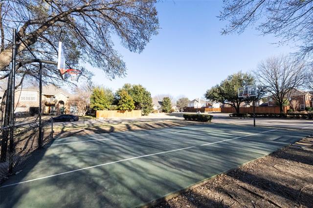 Building Photo - 9208 Longview Dr